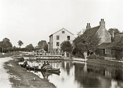 Hurley Lock and Mill c1890, photograph by Henry Taunt, reproduced by permission of English Heritage.NMR CC97/02684