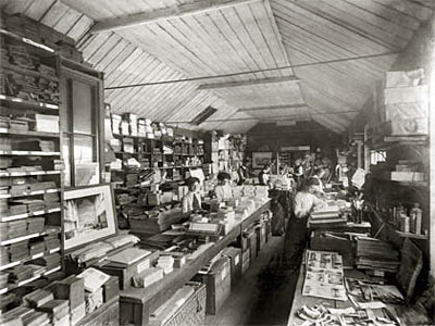Handicraft Room, Rivera, Oxford, post 1889-1914, photograph by Henry Taunt, reproduced by permission of Oxfordshire County Council OCL5